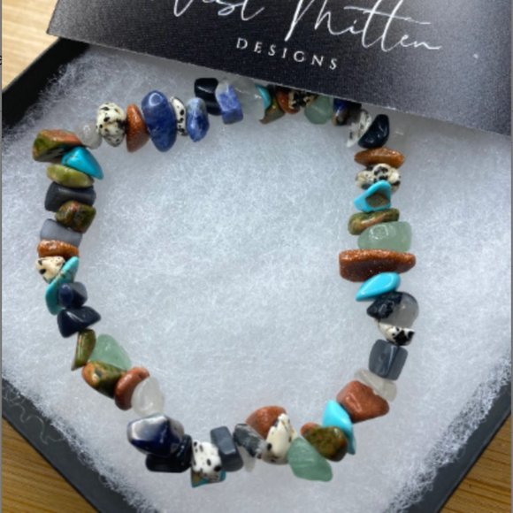 West Mitten Designs Jewelry - Loose Stone Stretch Bracelet